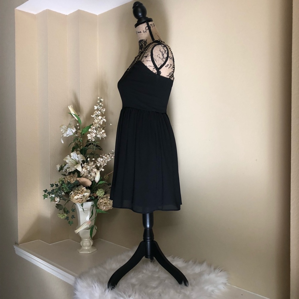 Black and gold beaded dress size XS forever 21 - Picture 2 of 8